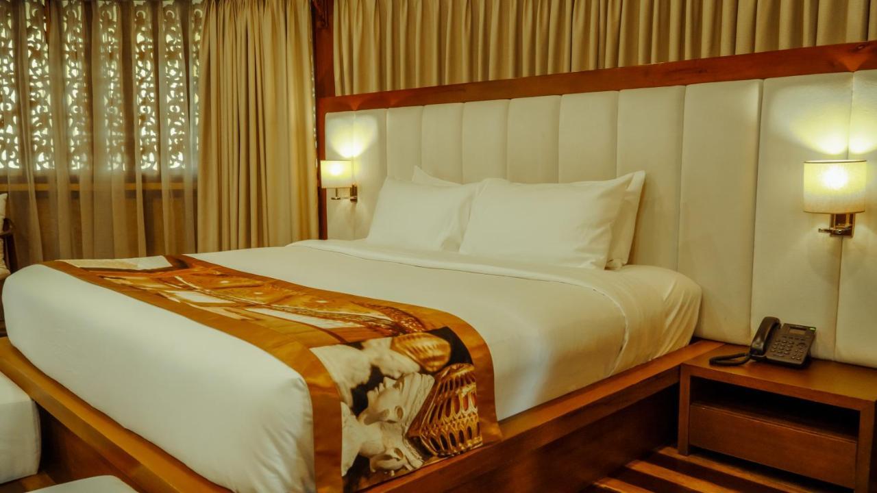 Rancho Bernardo Luxury Villas And Resort Bagac Екстериор снимка