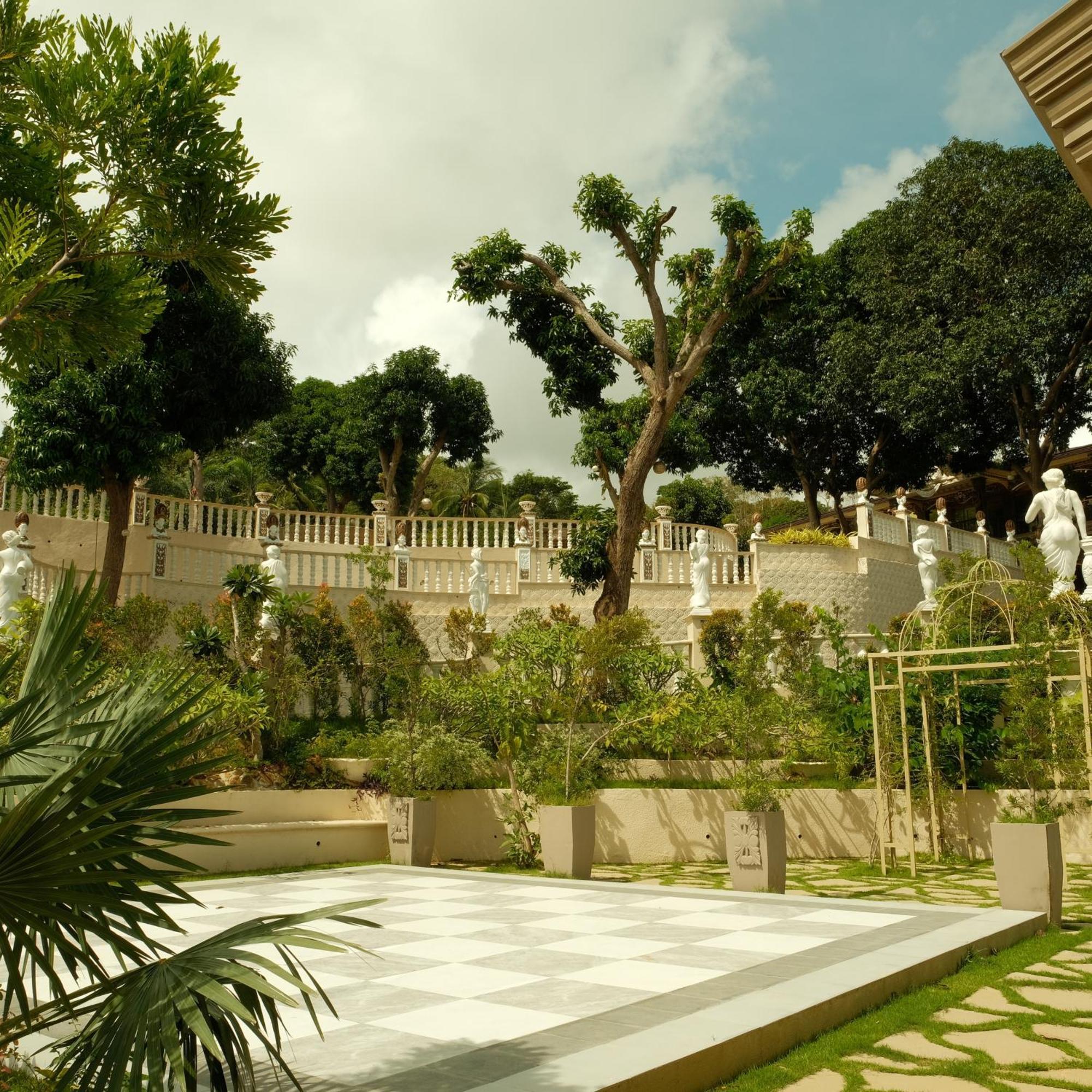 Rancho Bernardo Luxury Villas And Resort Bagac Екстериор снимка